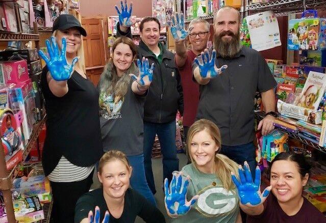 Horizon Retail employees volunteering at Labor of Love